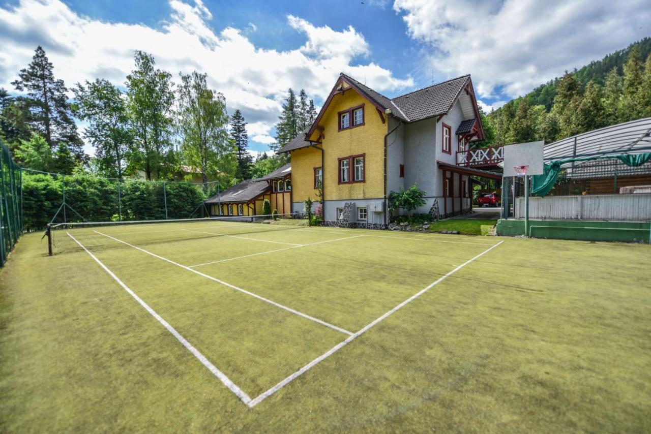 Hotel Vila Maria Tatranská Kotlina Exterior foto
